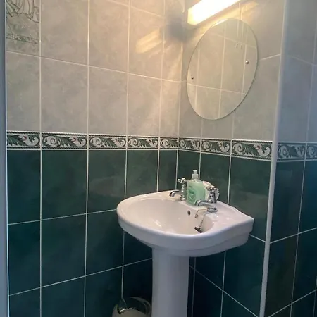 Guest house Woodhaven Manor H91rc9d