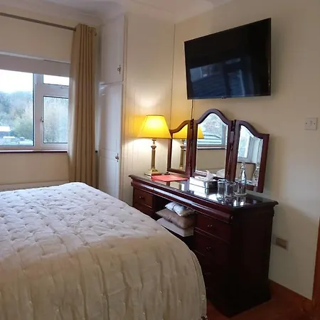 Woodhaven Manor H91rc9d Guest house