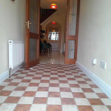 Woodhaven Manor H91rc9d Guest house