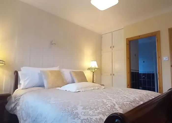 Woodhaven Manor H91rc9d Pensión 4*